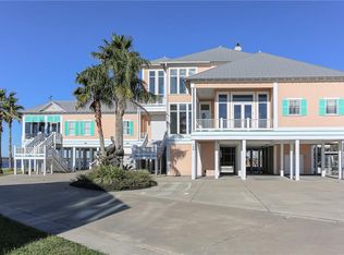128 Seagull Ln, Lake Charles, LA 70607