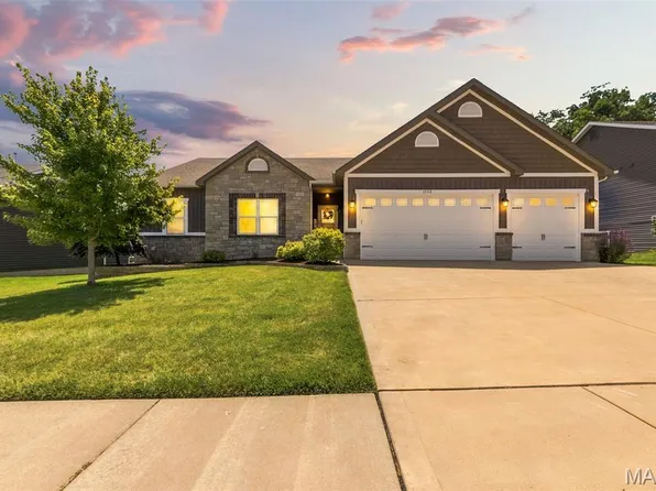 1802 Barclay Trail Dr, Wentzville, MO 63385