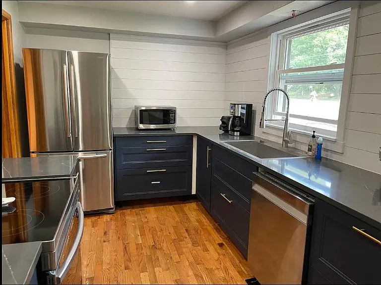 713 Ottawa Beach Rd — Photo 7