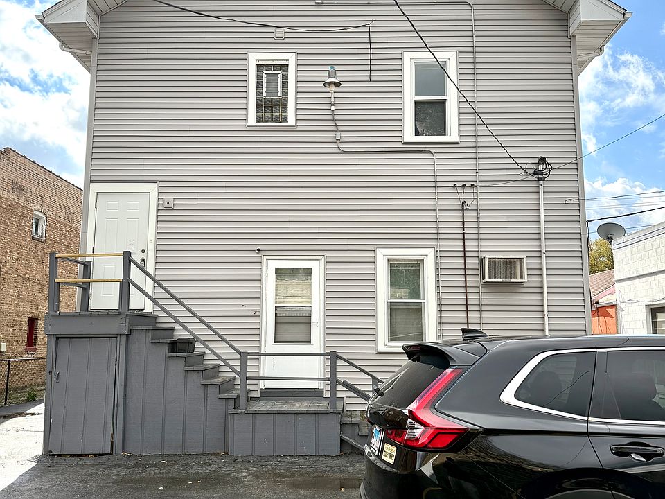 Back and private entrance