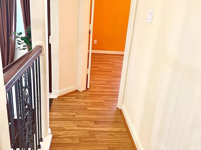 6839 Emerson — Photo 30
