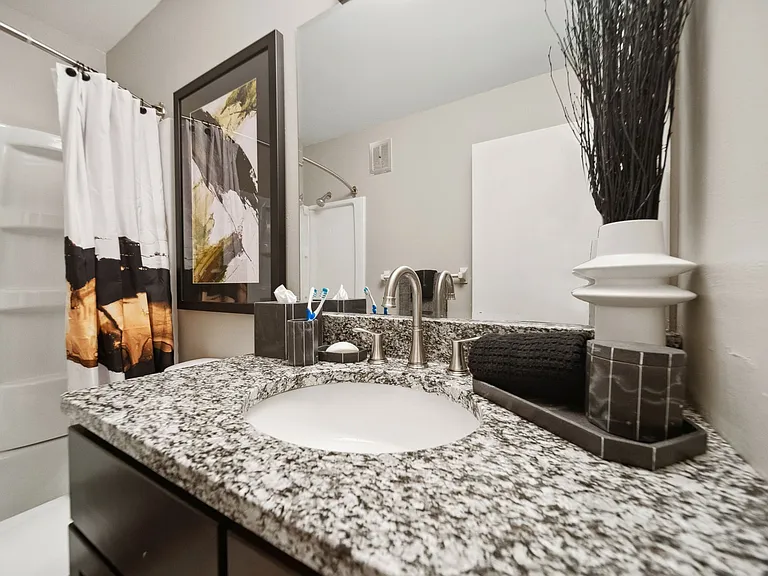 Atlas Pointe Apartments — Photo 61