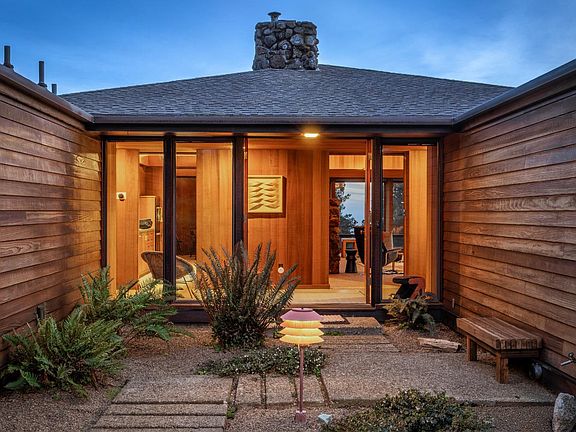 5th image of 326 Conifer Close