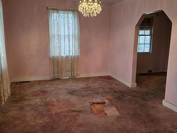 5th image of 544 Highland Avenue
