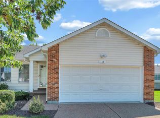 11 Maryland Cir, O'Fallon, MO 63366