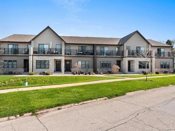 755 William St #4, De Pere, WI 54115