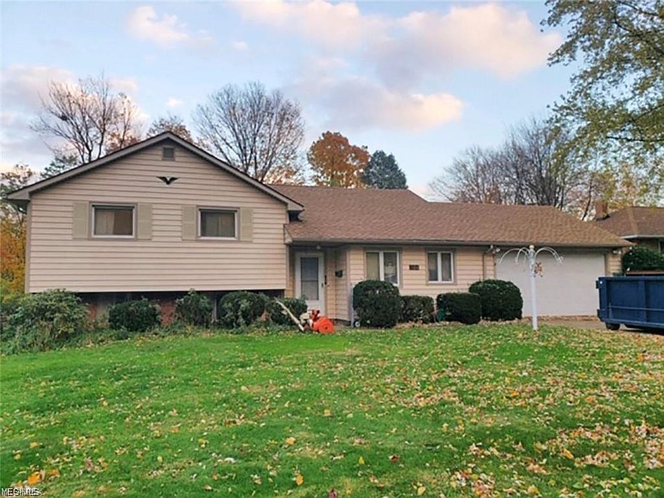 1st image of 725 Radford Dr