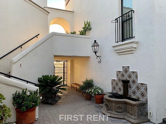4th image of 303 Coast Blvd Unit 22