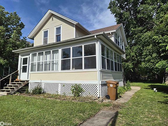 2nd image of 1318 West St