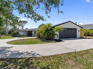 3810 Hidden River Rd, Sarasota, FL 34240