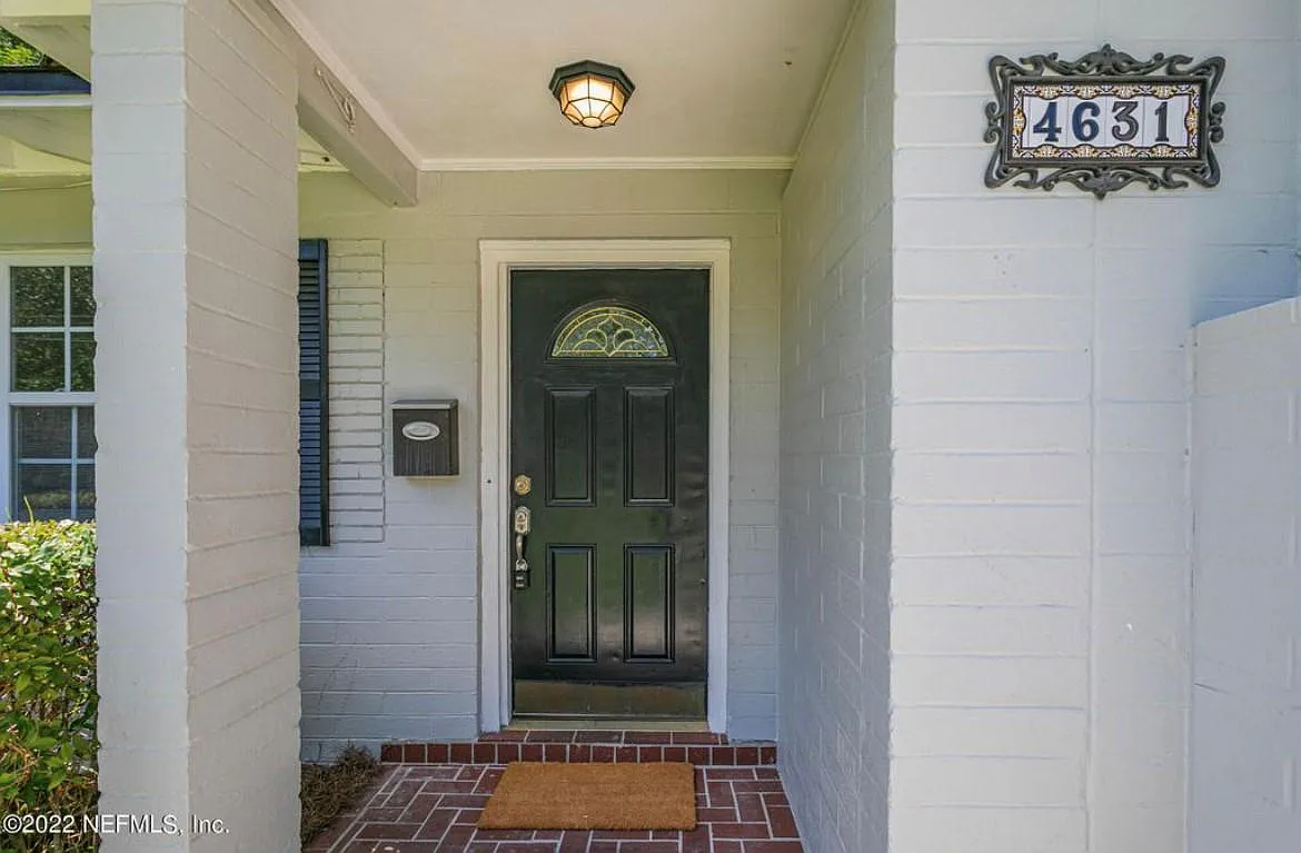 4631 Tanbark Rd — Photo 2