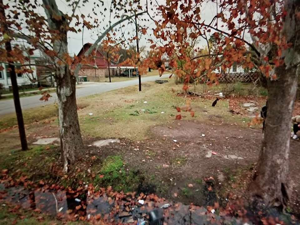 1st image of 1115 Center St