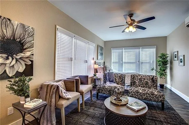 615 N Marsalis Ave #3 — Photo 5