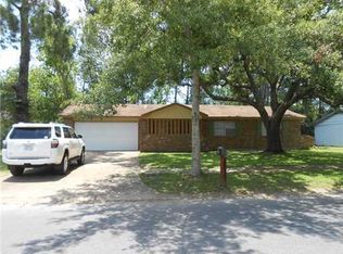 2407 Avenido Eucanto St, Gautier, MS 39553