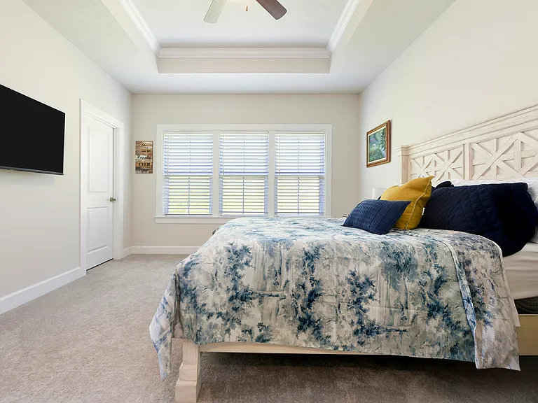409 Spruce Ln — Photo 44