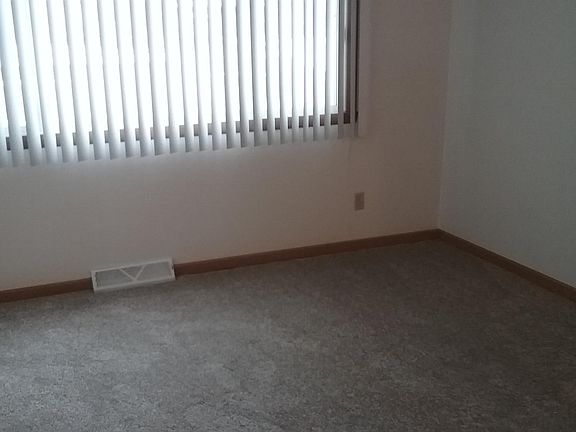 3rd image of 401 4th Ave E APT 112