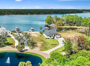 64 Lagrange Cove Cir, Freeport, FL 32439