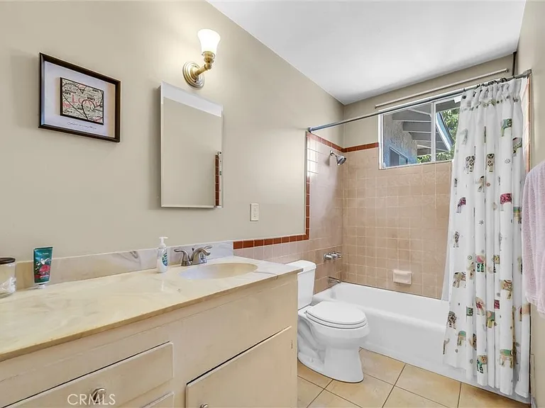 2551 W Rome Ave — Photo 12