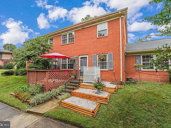 3rd image of 9603 Hagel Cir Suite B