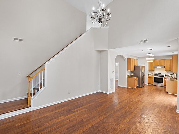 5th image of 5712 Keowee Way