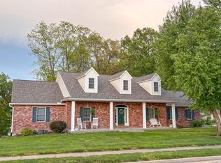 1008 Oregon Trl, Boonville, MO 65233