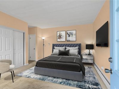 94 Cowesett Ave APT 29, West Warwick, RI, 02893