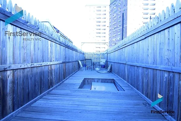 Rented by FirstService Realty (legacy) | media 21