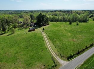 2842 Rash Maddux Dr, Blackstone, VA 23824