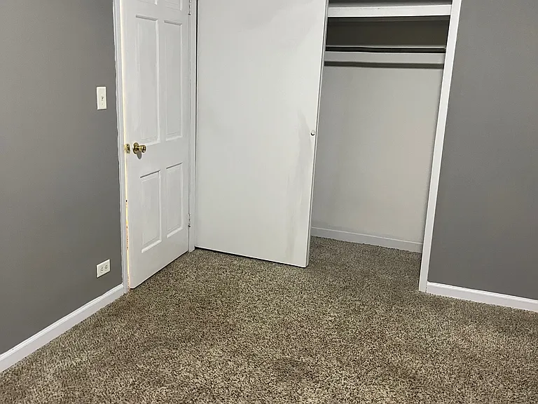 29W677 Butterfield Rd — Photo 15