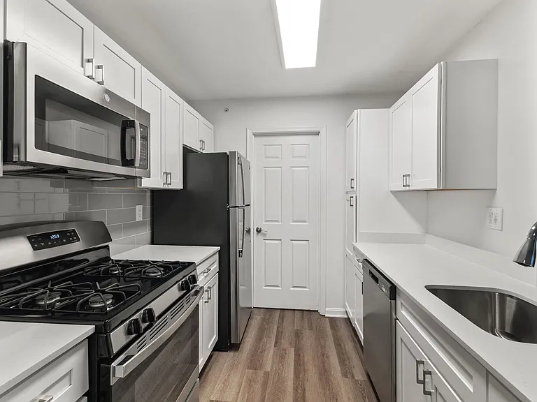 Windsor Kingstowne — Photo 8