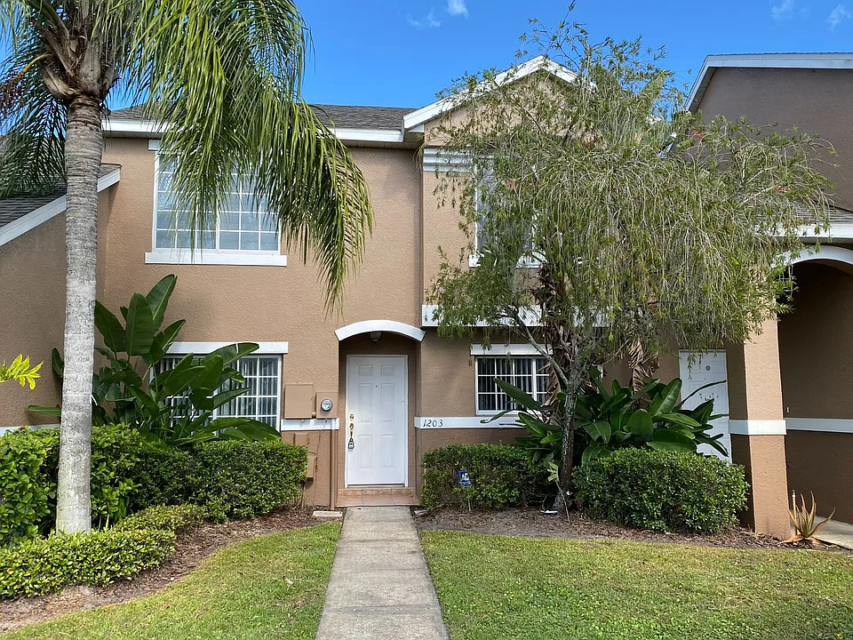 1203 Madeira Key Pl