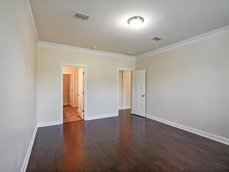 1309 Enfield Ln — Photo 22