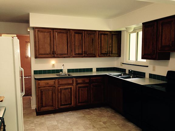 Kitchen (view 1)