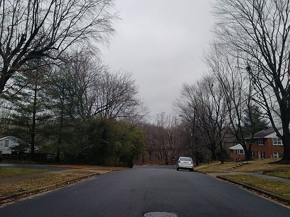 5th image of 6124 Hillview Ave
