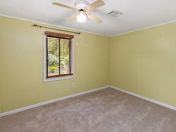 3rd image of 396 Peach St