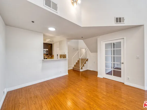 525 S Berendo St Unit 405, Los Angeles, CA 90020