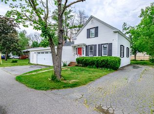 11 Stuart St, Saco, ME 04072