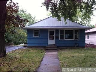 2nd image of 2385 Nokomis Ave