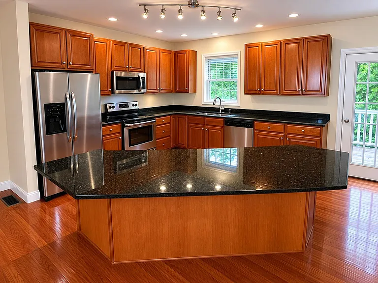 3 Sheffield Dr — Photo 2