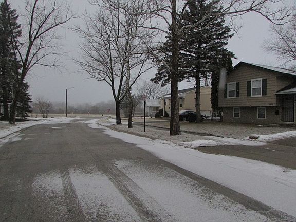 4th image of 4455 Ascot Ct