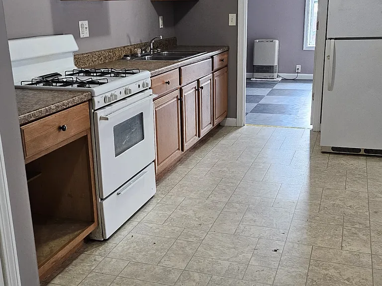 14 Main St #2 — Photo 2
