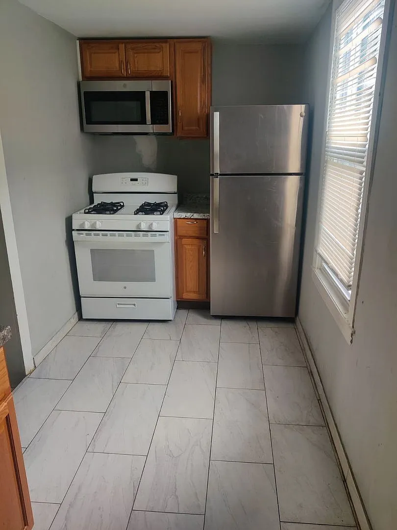 1712 W Juniata St. — Photo 3