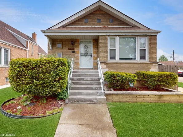 6759 S Kilbourn Ave, Chicago, IL 60629