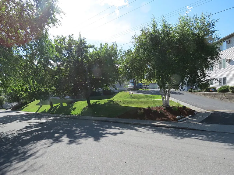 Hart Terrace Apartments — Photo 23