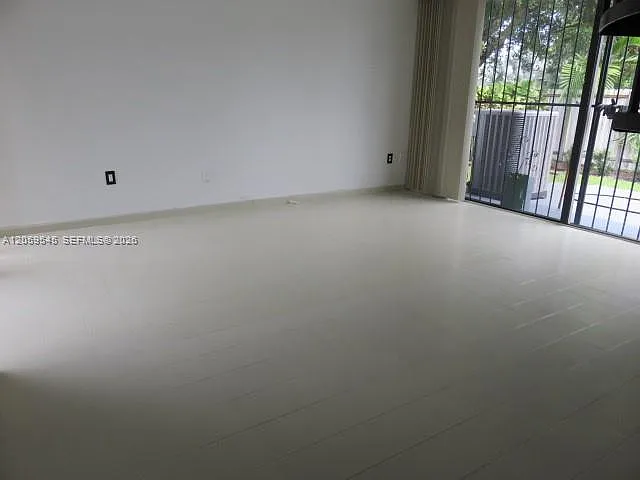 12300 SW 18th Ter #0 — Photo 7