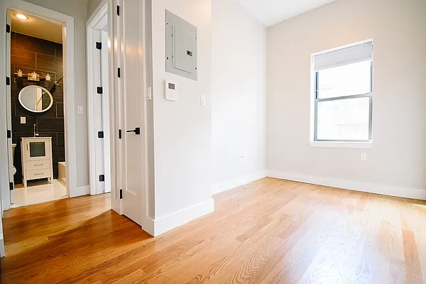 Rented by Skyward | media 12