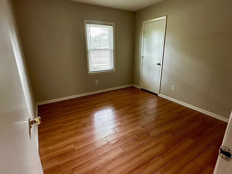 4621 Kings Dr — Photo 6