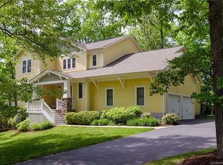 8 Blue Damsel Ct, Biltmore Lake, NC 28715