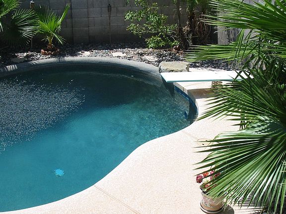 Oversized DIVING pool with water feature built in 1998. 