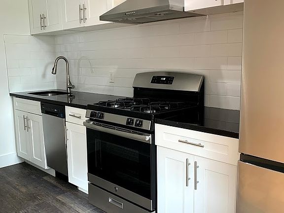 3rd image of 65 E 19th St APT 4C